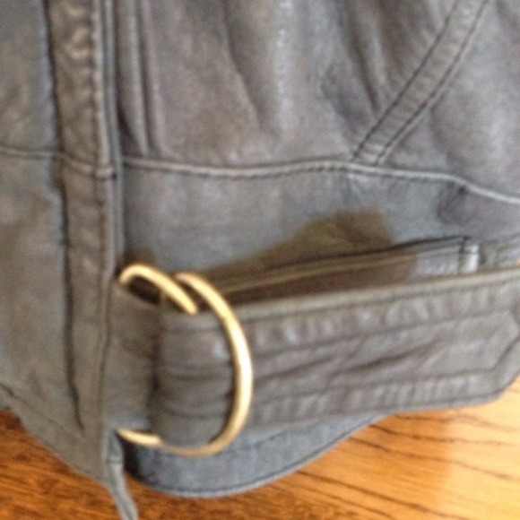 split End Ltd vintage genuine leather crop jacket. - Picture 2 of 4